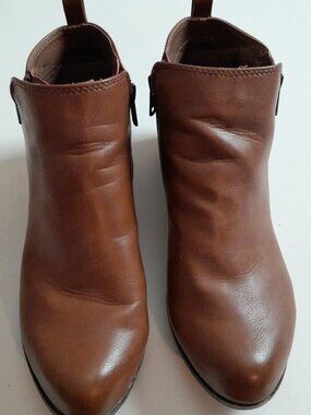 Dunes Women's Wedge Heel Bootie Brown Mid Top Size 8.5